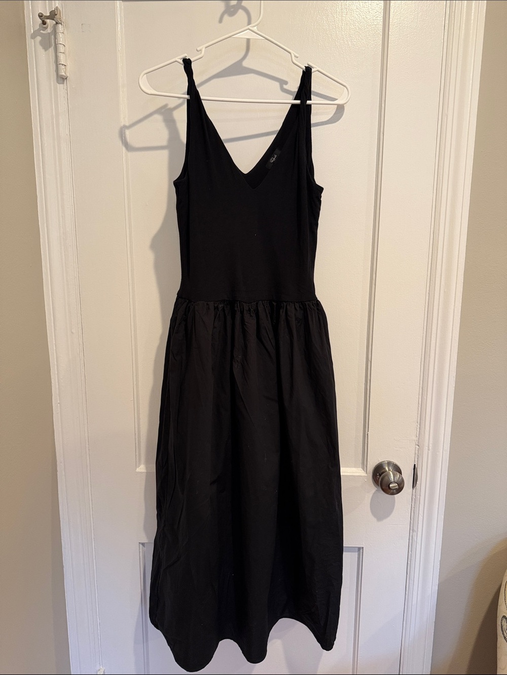 Rails Black V-Neck Sleeveless Midi Dress